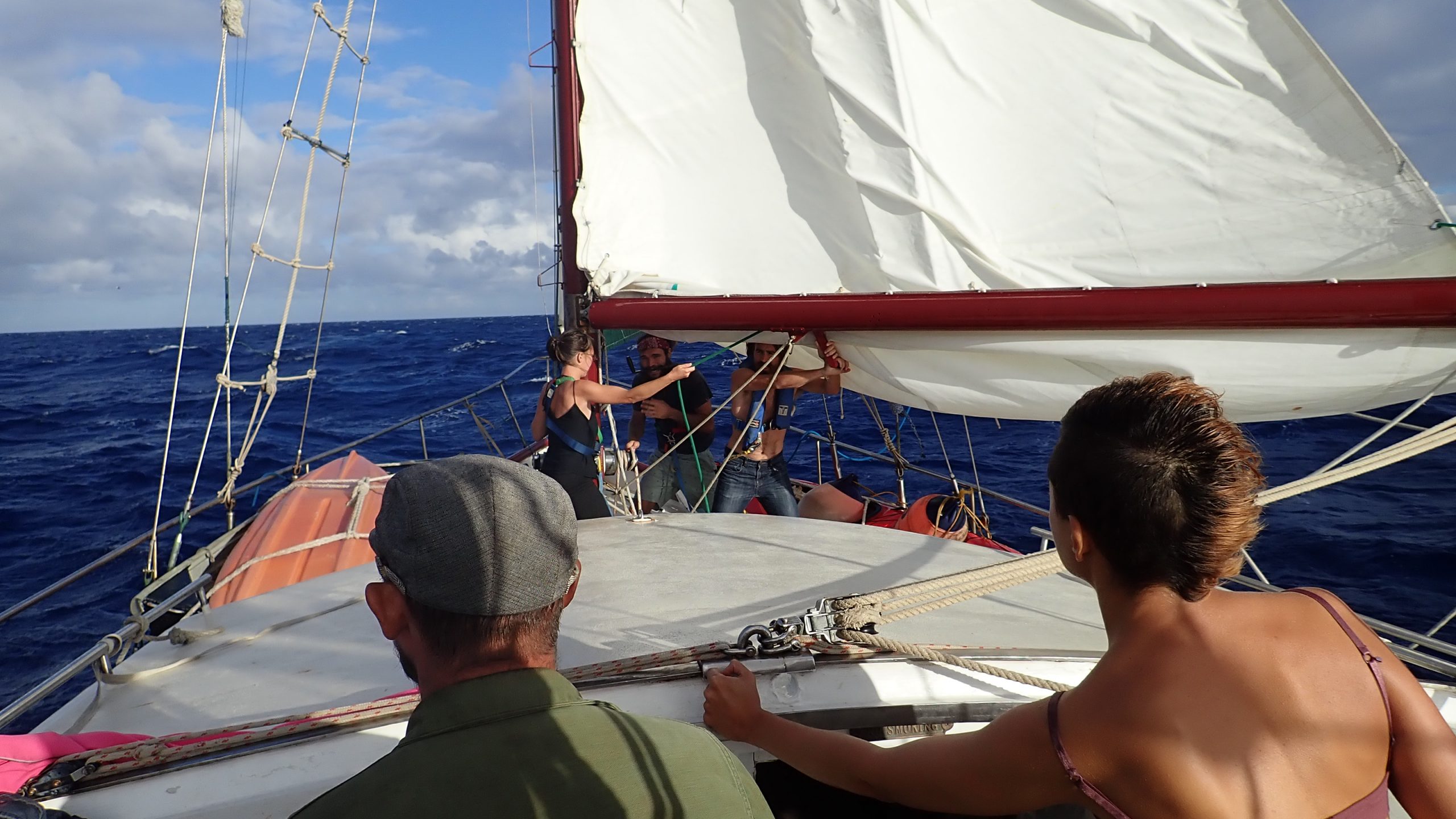 Crew learning a sailing manoeuvre